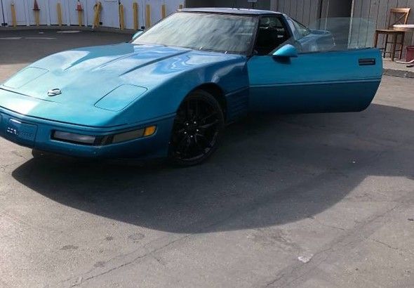  Chevrolet Corvette