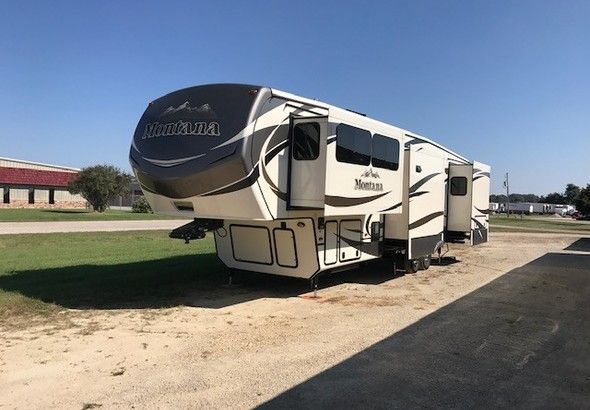  Keystone RV Montana