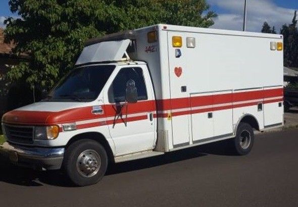  Ford E350 Econoline Ambulance