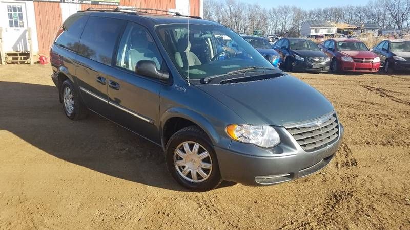 Chrysler Town And Country Touring 4DR Extended Mini Van
