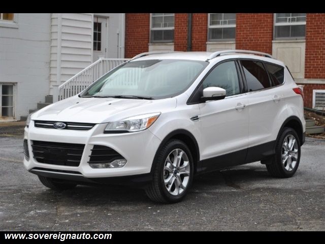  Ford Escape Titanium AWD SUV