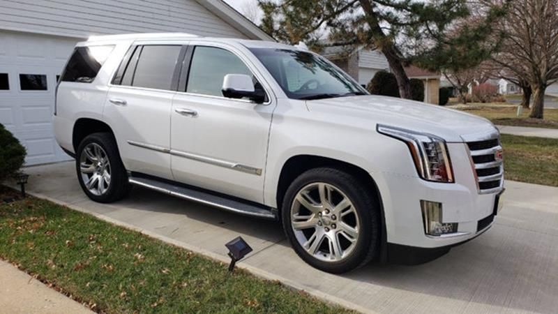  Cadillac Escalade Luxury Collection 4X4 4DR SUV