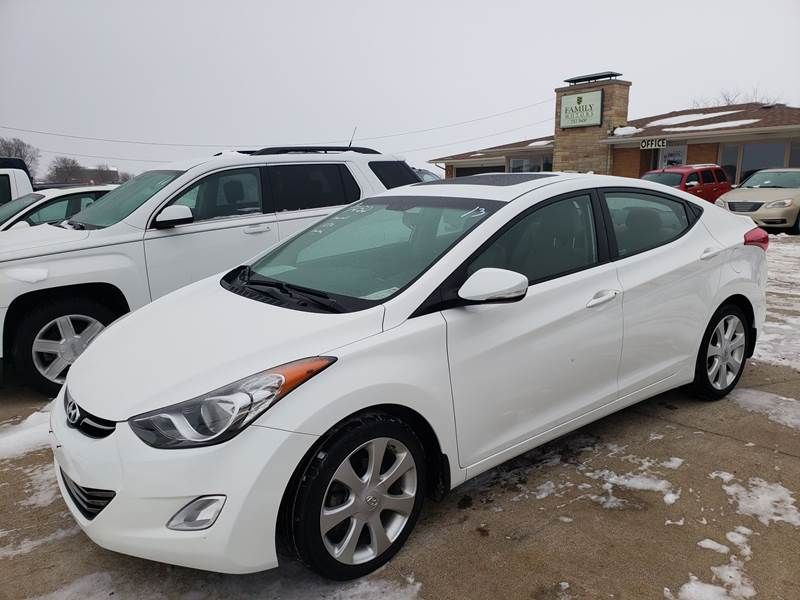  Hyundai Elantra Limited 4DR Sedan