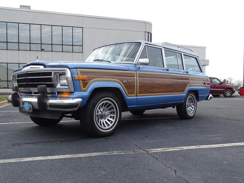  Jeep Grand Wagoneer