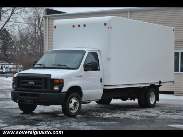  Ford E-450 Cube BOX Cargo