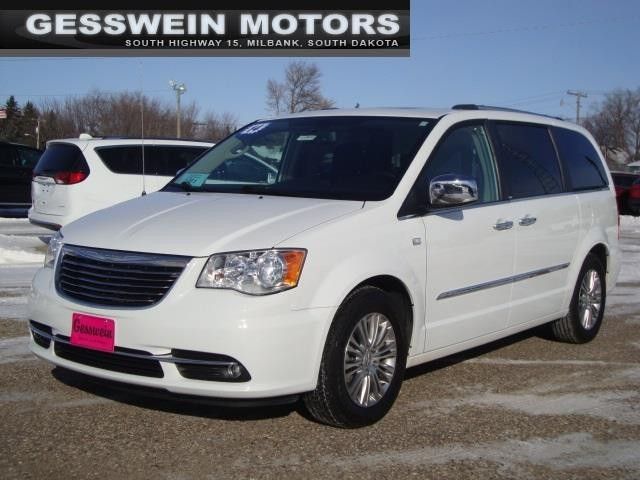  Chrysler Town & Country L Anniversary Edition