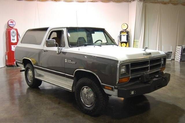  Dodge Ramcharger DR 4WD SUV