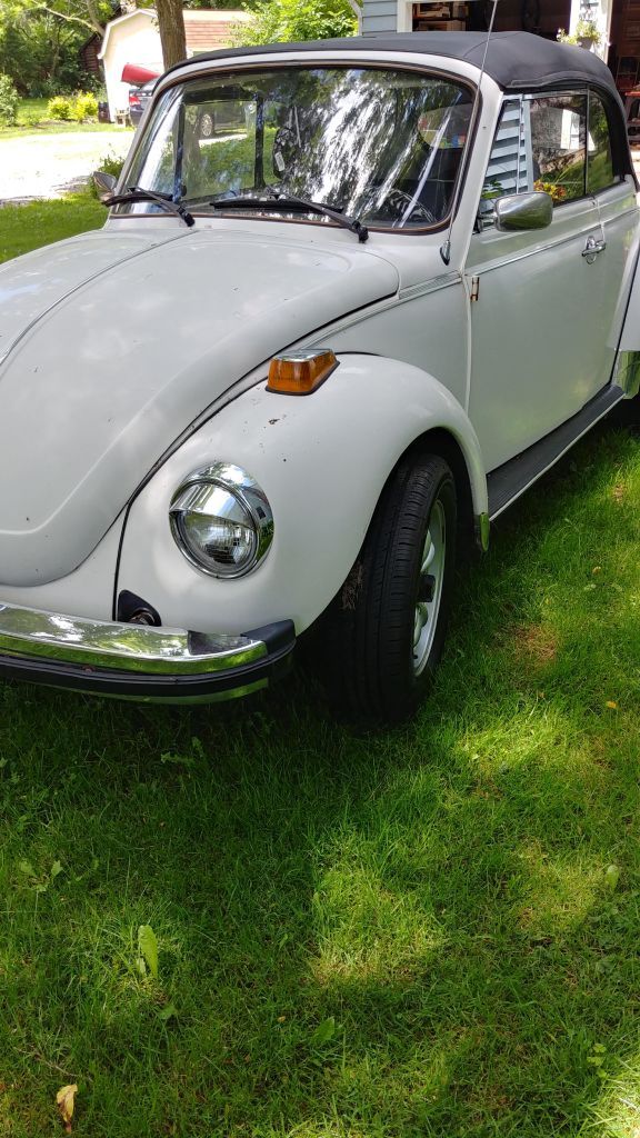  Volkswagen Super Beetle Convertible