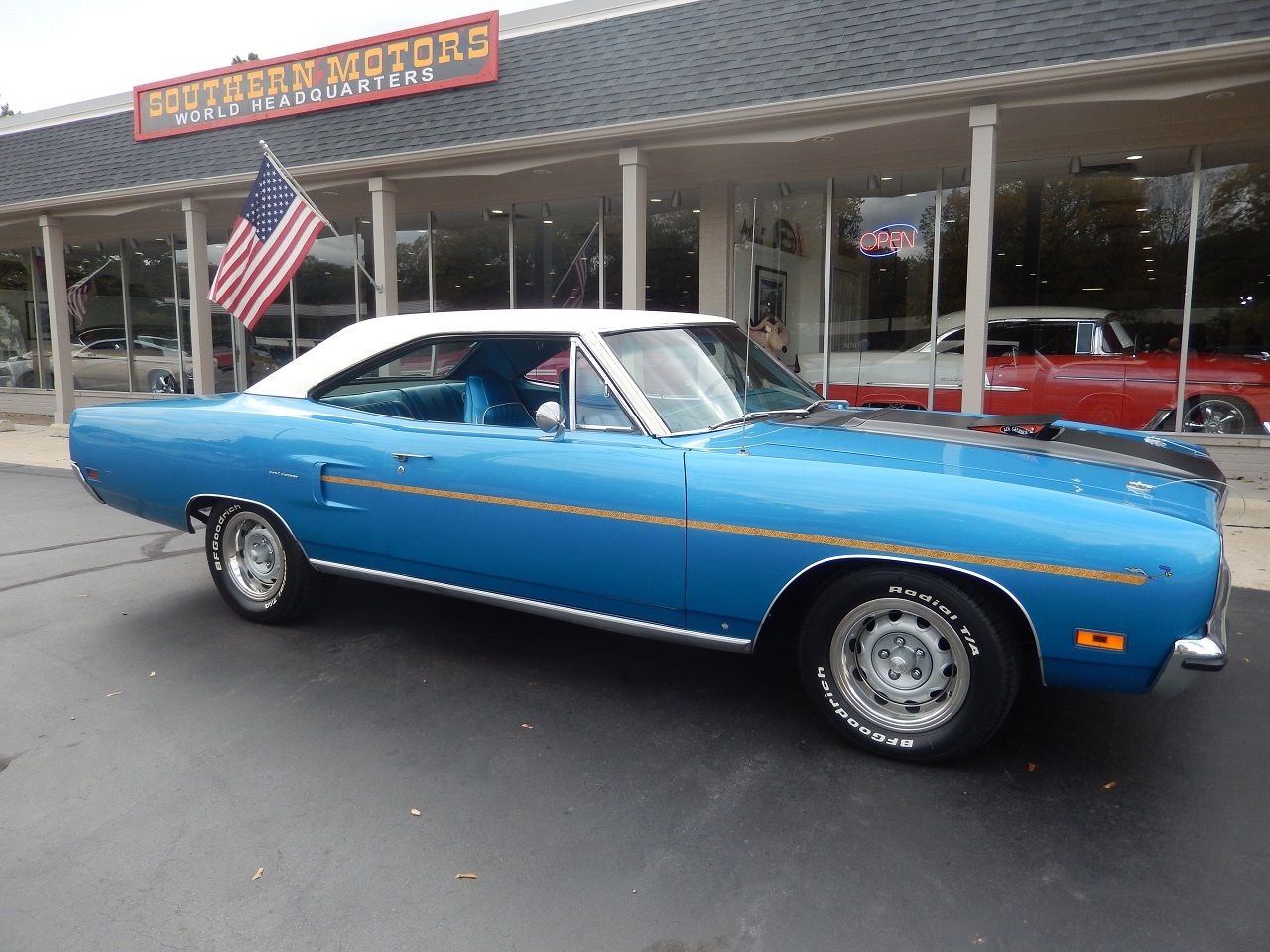  Plymouth Road Runner 2 DR. Coupe