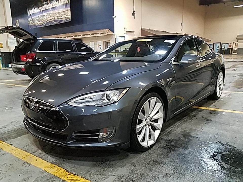  Tesla S85D Loaded
