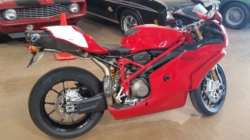  Ducati 999R