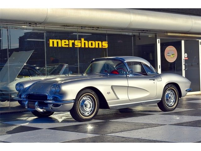  Chevrolet Corvette Convertible