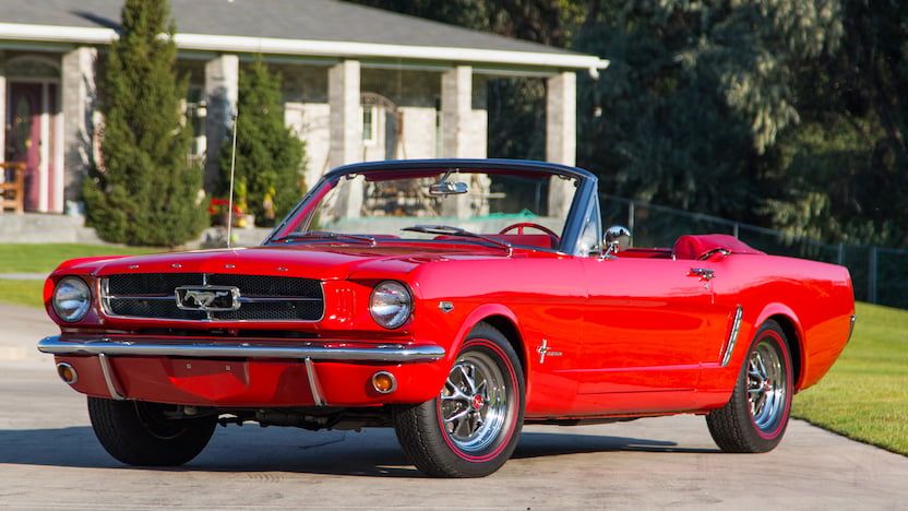  Ford Mustang Convertible