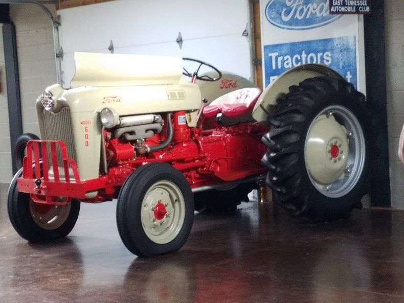  Ford 601 Series Tractor