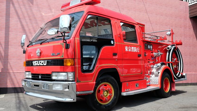  Isuzu ELF Fire Engine