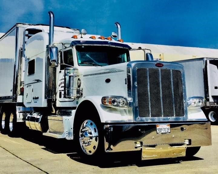  Peterbilt 389 Trucks