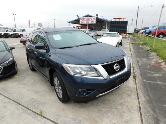  Nissan Pathfinder SV SUV