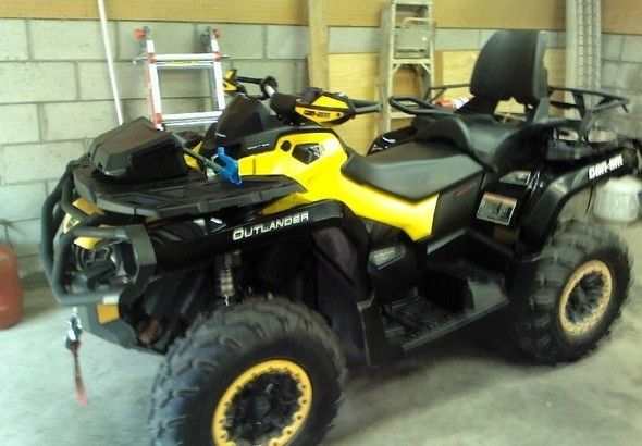  CAN-AM Outlander MAX  XT P