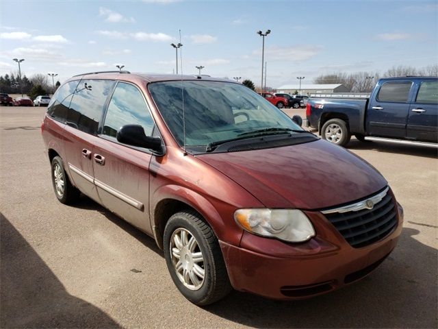  Chrysler Town & Country Touring