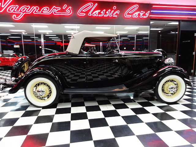  Ford Deluxe Roadster