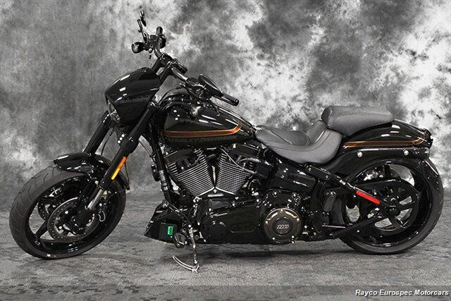  Harley-Davidson CVO Pro Street Breakout