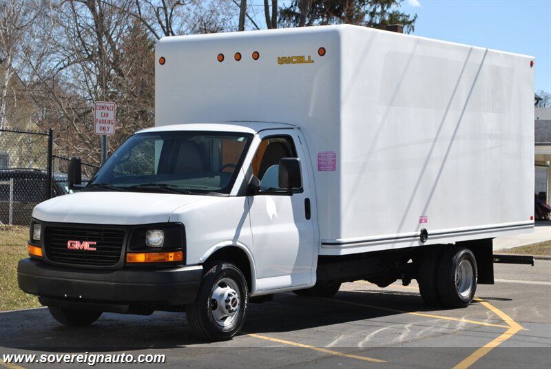  GMC Savana  Van