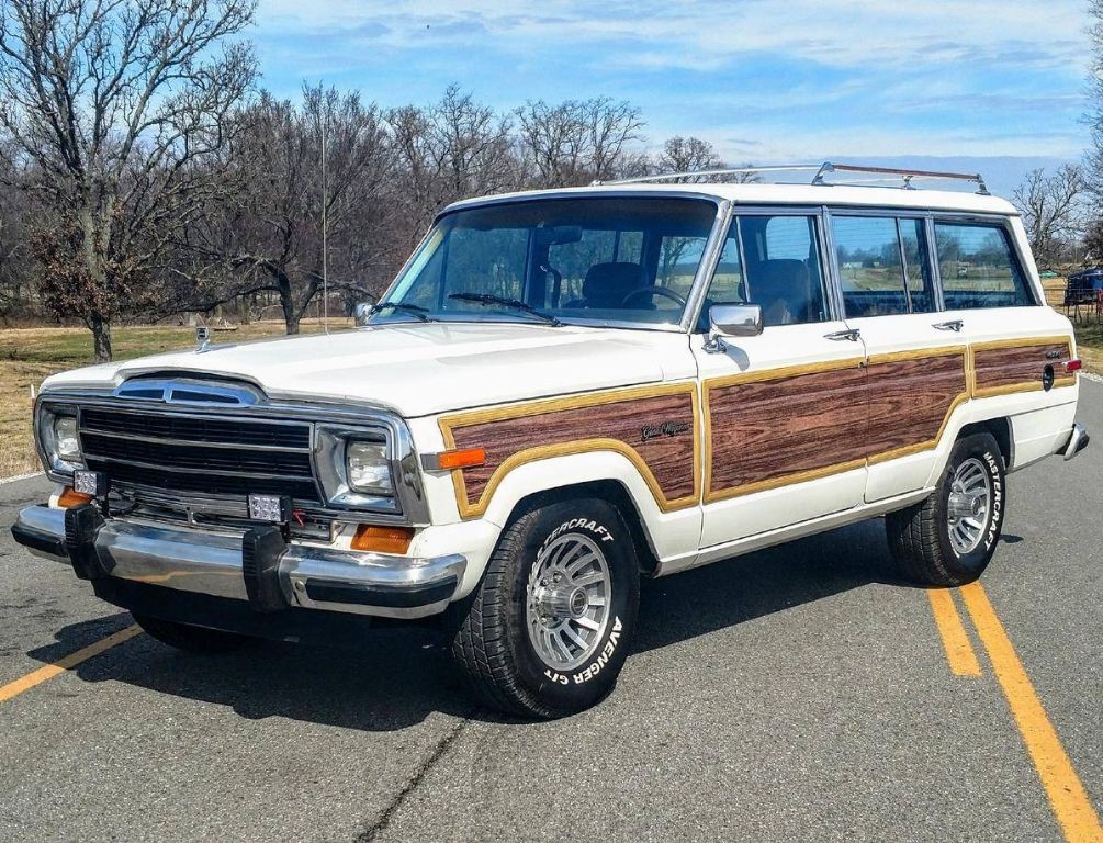  Jeep Grand Wagoneer