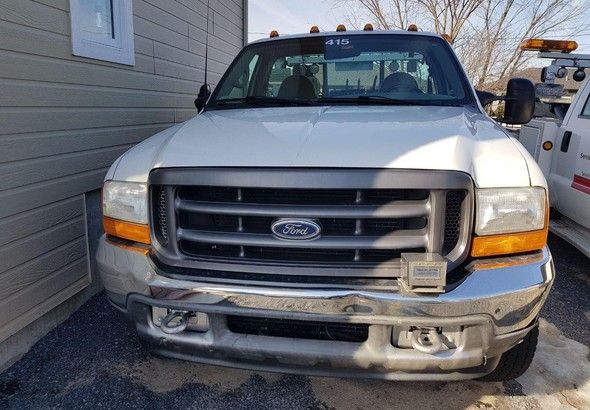  Ford F550SD XL TOW Truck