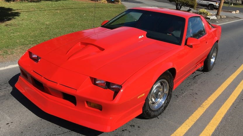  Chevrolet Camaro IROC-Z