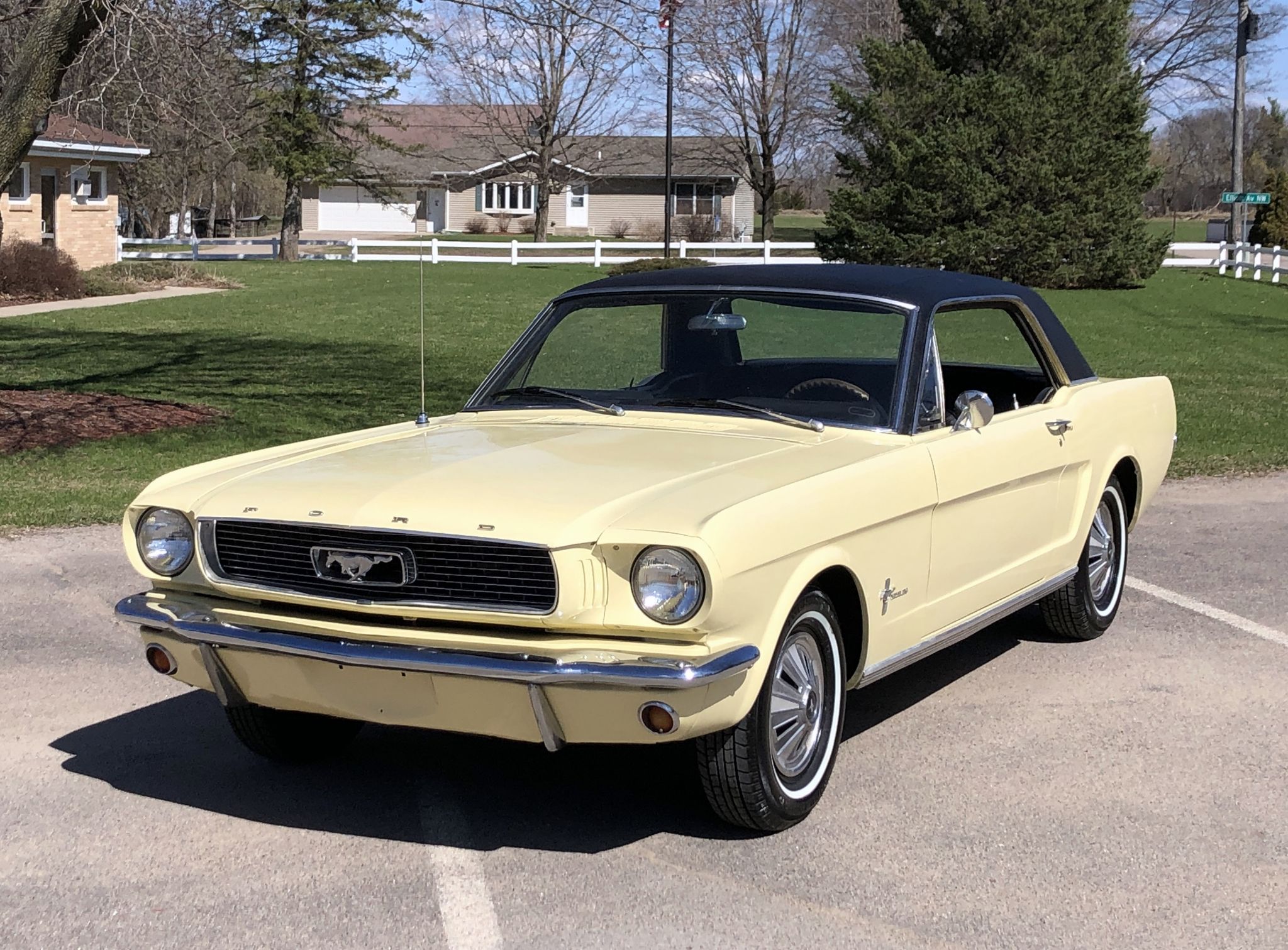  Ford Mustang