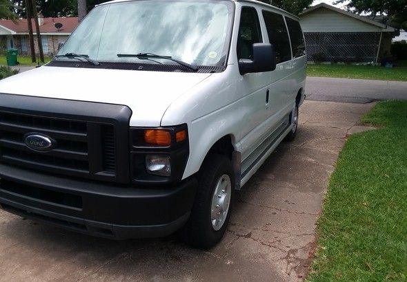  Ford E-350