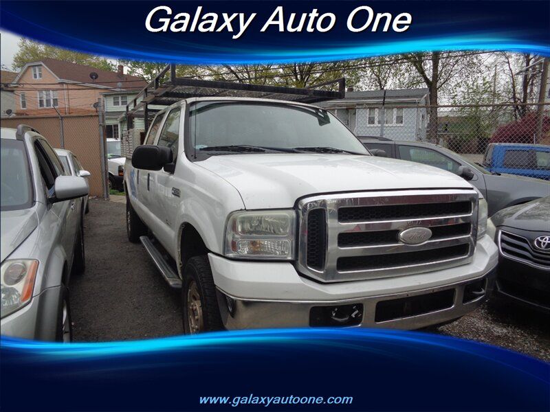  Ford F-250 Super Duty XL XL 4DR Crew Cab Truck