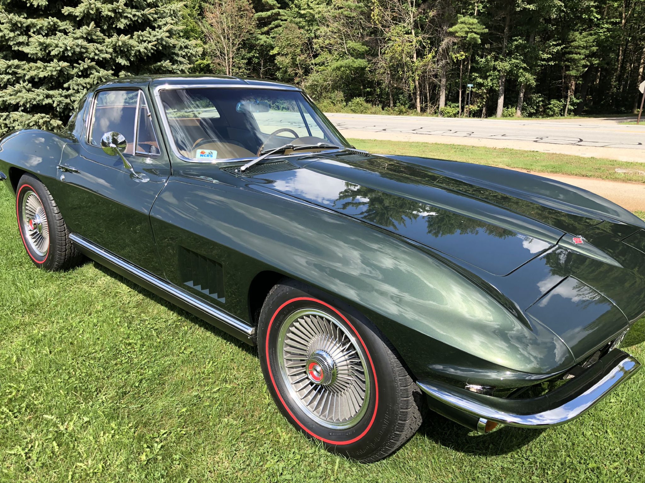  Chevrolet Corvette Coupe