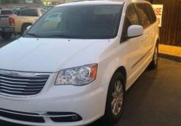  Chrysler Town & Country