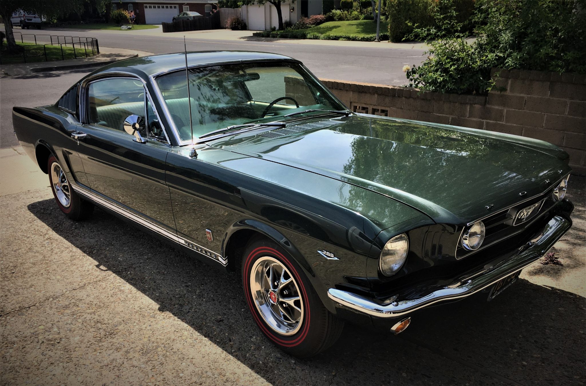  Ford Mustang GT 2+2 Fastback