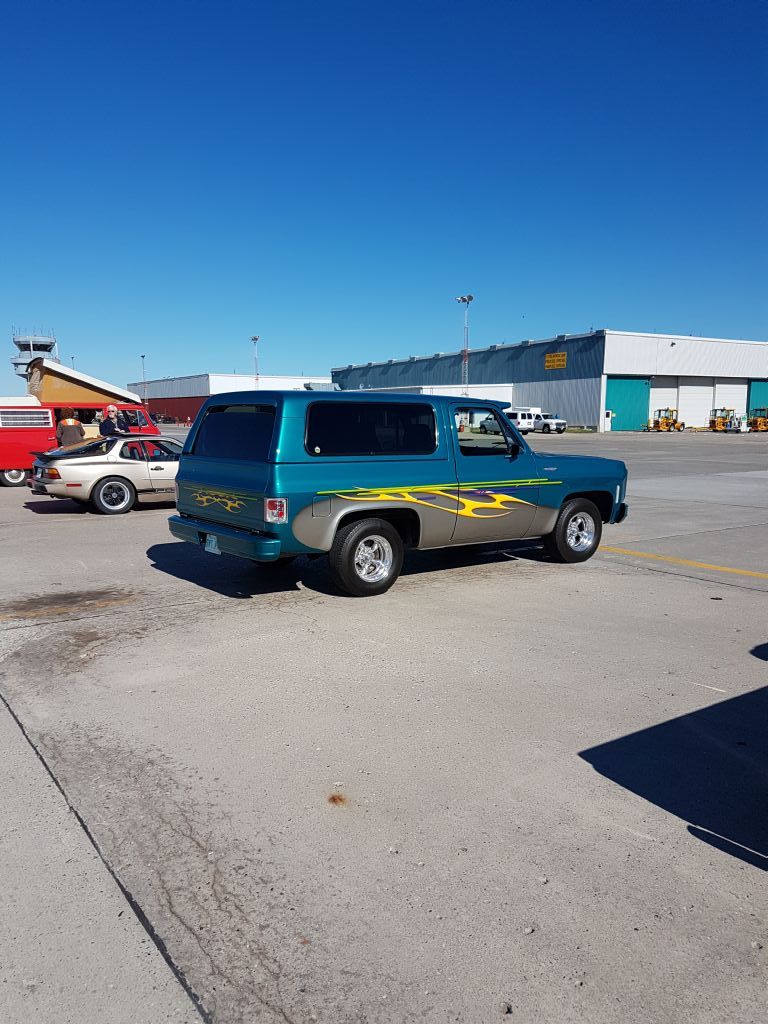  Chevrolet 2 Wheel Drive Blazer