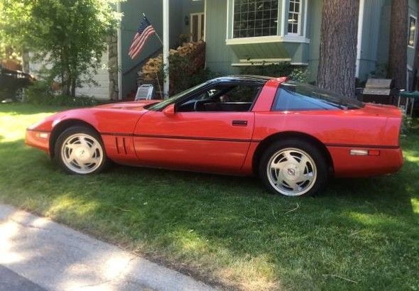  Chevrolet Corvette