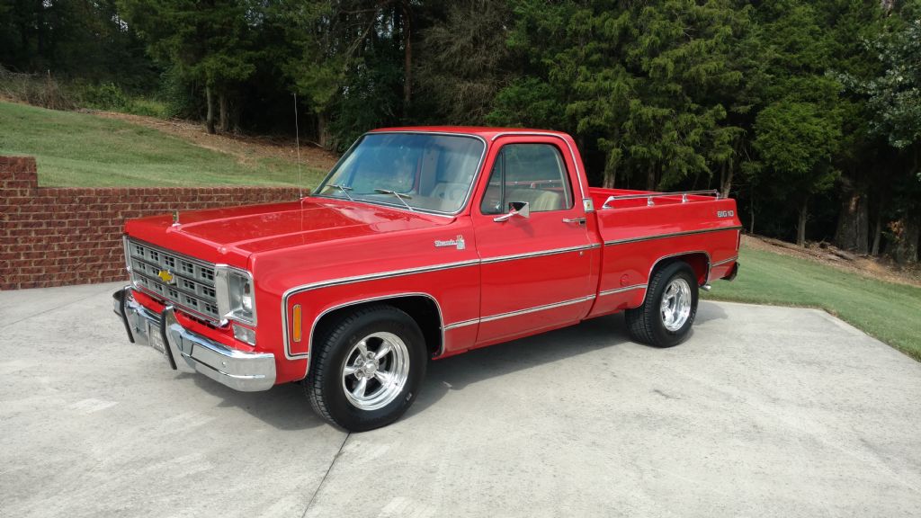  Chevrolet Silverado Shortbed Pickup