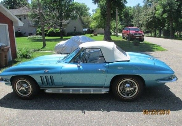  Chevrolet Corvette