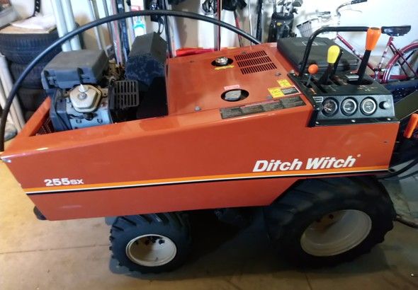  Ditch Witch 255SX Vibratory Plow