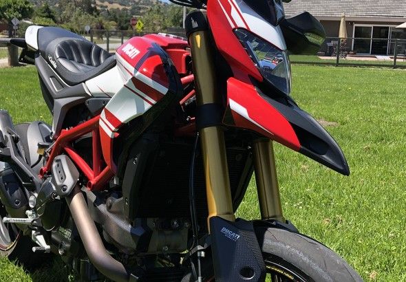  Ducati Hypermotard-939-Sp