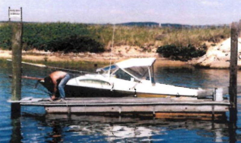  Seafari Seacraft Power Boats