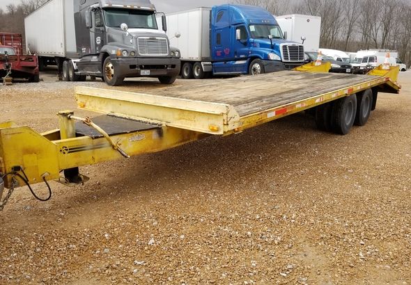  Kiefer-Built Flatbed-Trailer