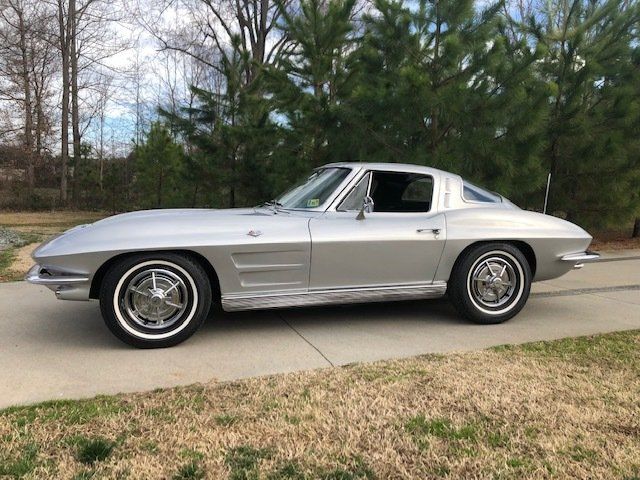  Chevrolet Corvette Stingray/Split Window