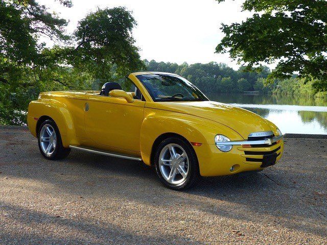  Chevrolet SSR LS