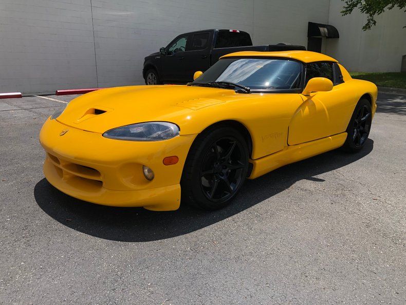  Dodge Viper RT/10