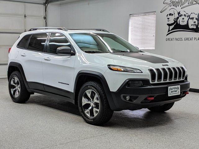  Jeep Cherokee Trailhawk