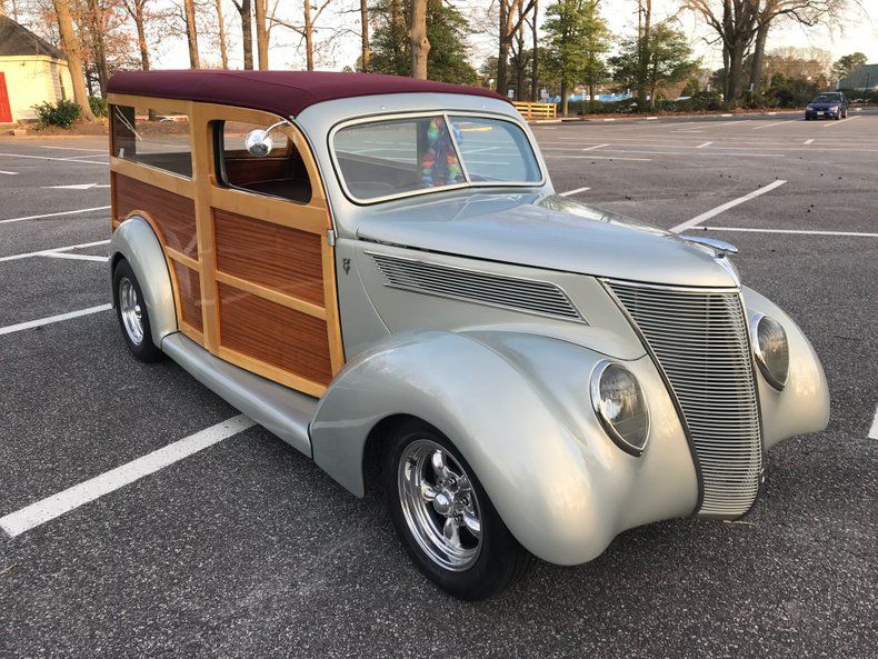  Ford Woody Wagon