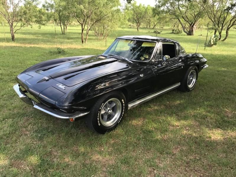  Chevrolet Corvette