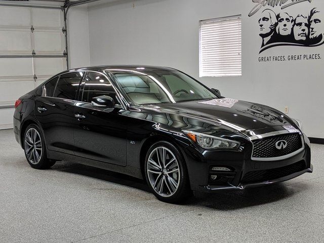  Infiniti Q50 Sport